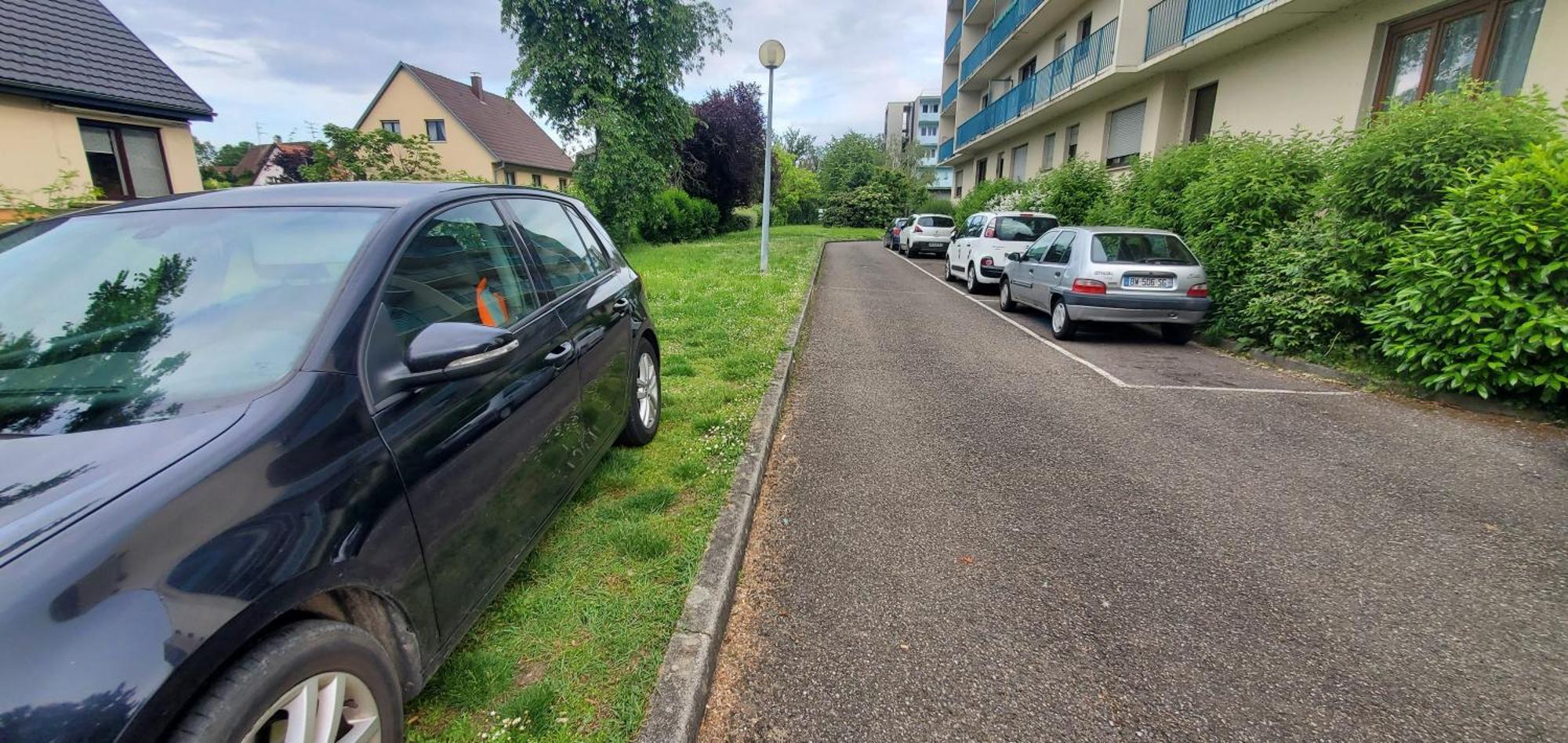 Studio Rdc Calme Avec Parking Ferme Pres Autoroute Et Tram C 牟罗兹 外观 照片