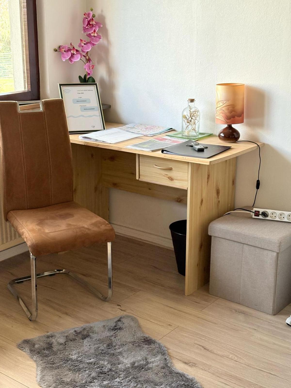 Studio Rdc Calme Avec Parking Ferme Pres Autoroute Et Tram C 牟罗兹 外观 照片